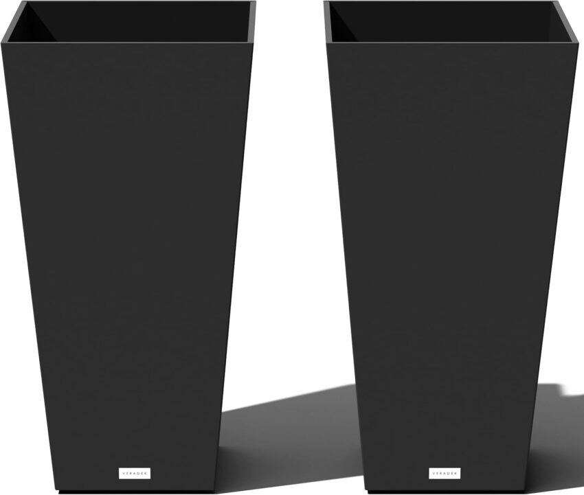 Amazon Basics Plastic Planters