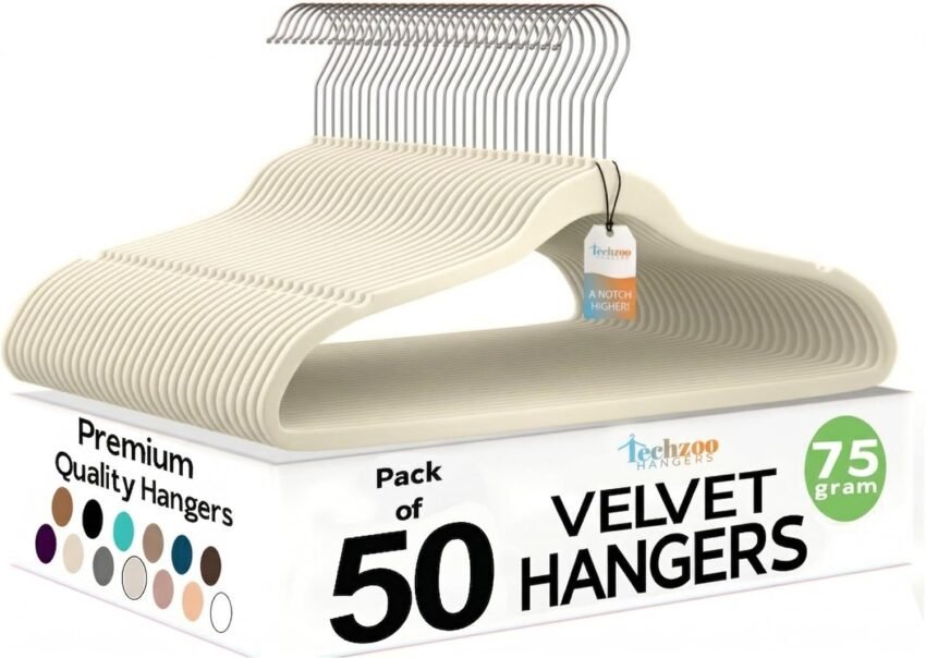 Amazon Basics Velvet Clothes Hangers